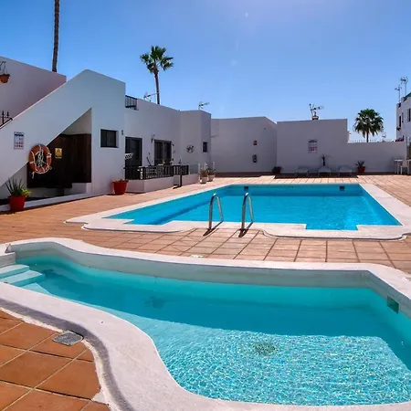 Sea Waves Lanzarote 500M From Playa Grande Big Terrace And Pool Vila Puerto del Carmen  Exterior foto